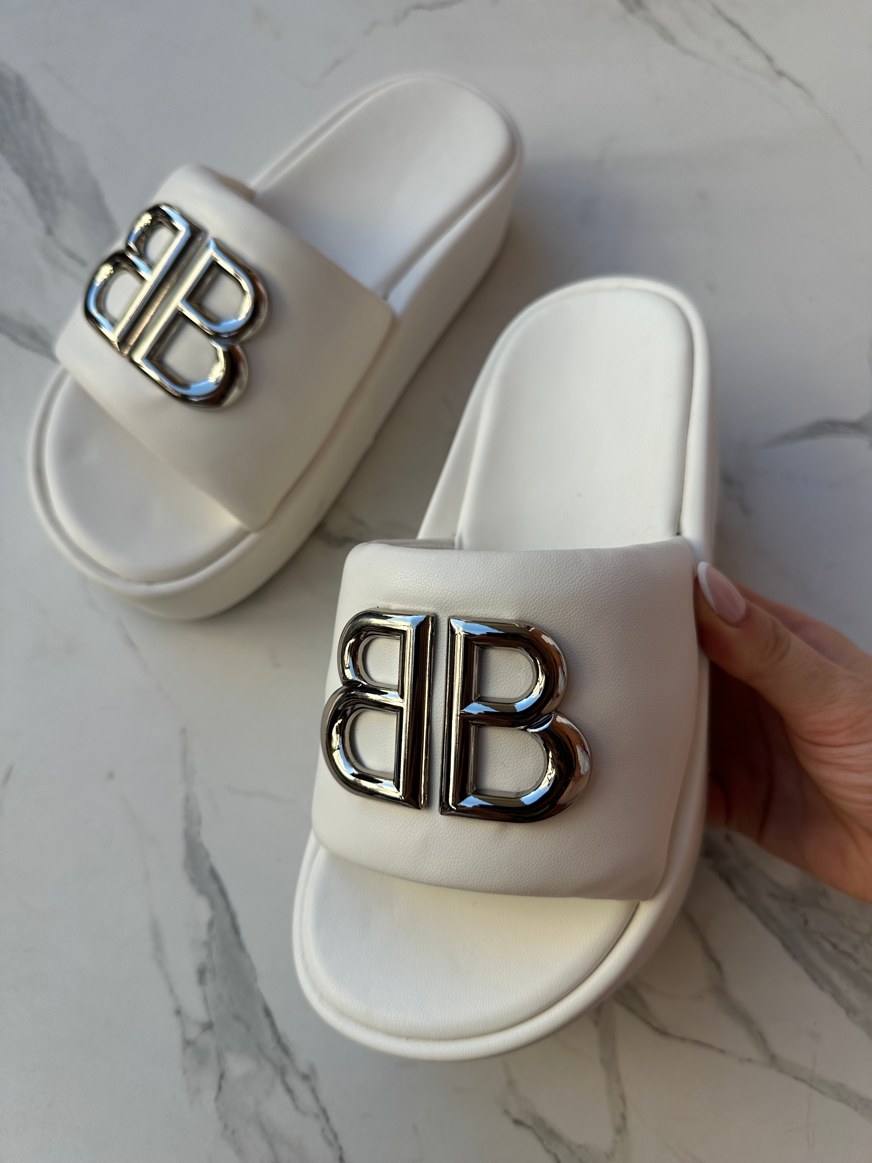 Shapka te bardha goma 6cm